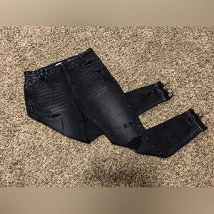 KanCan Signature Jeans - Size 32 - Skinny/Ankle - Destructed Black Jeans (15/16)